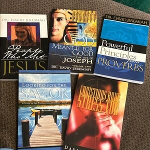 Dr. David Jeremiah Small Book Bundle of 5 mini books
